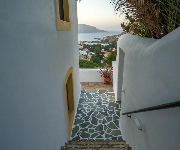 Bella Leros 2 *