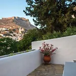 Bella Leros 2 *