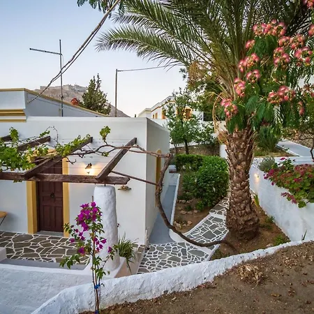Bella Leros 2 *